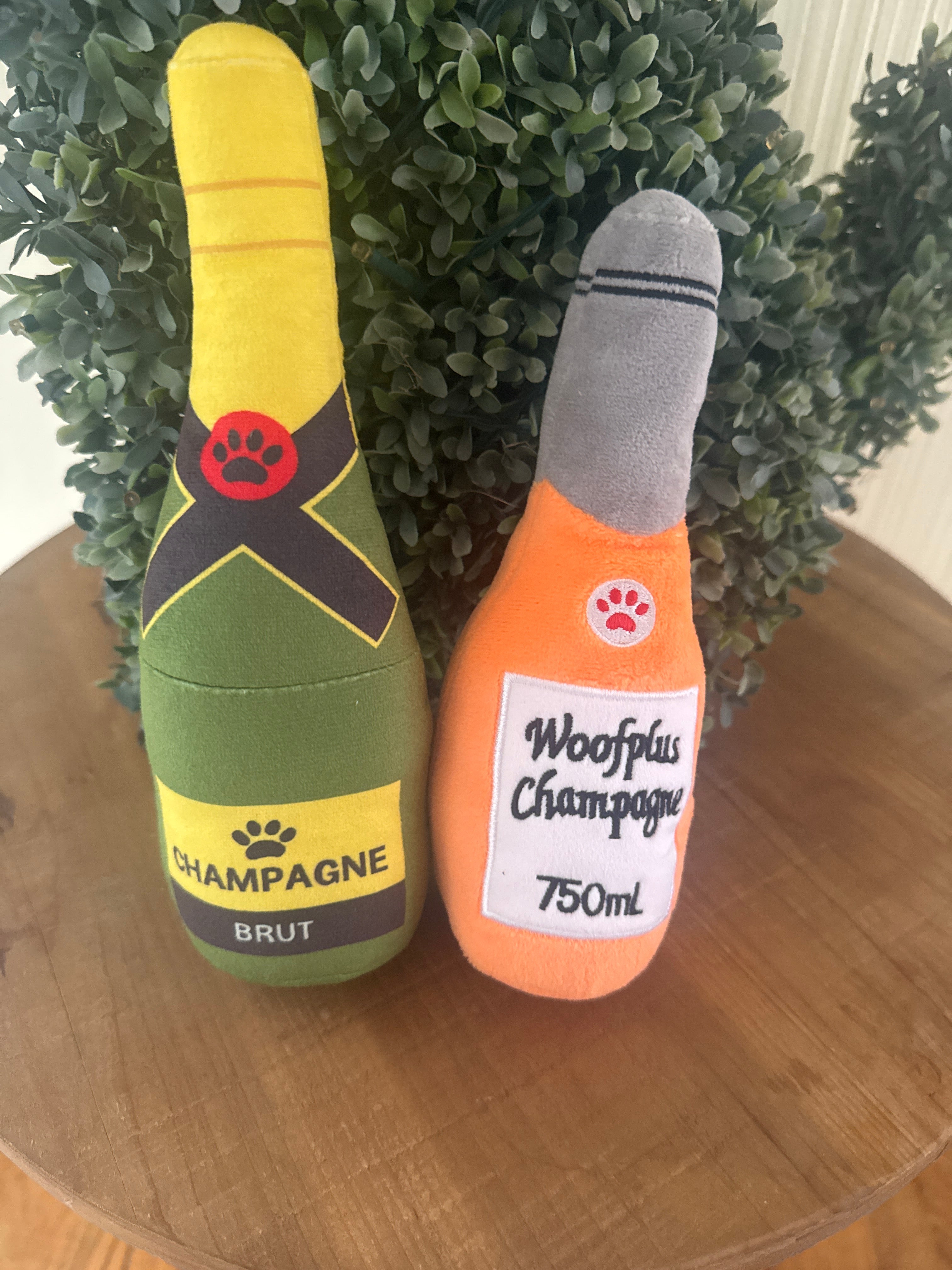 Woofplus champagne chew toys