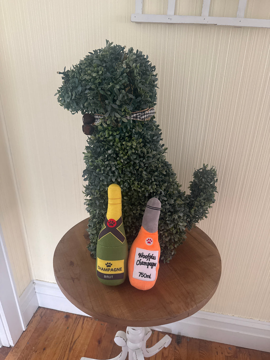 Woofplus champagne chew toys